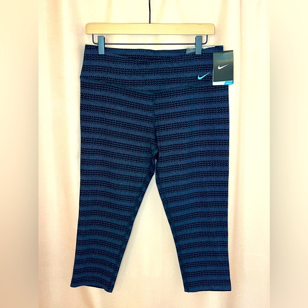 Nike Women's Legend Dri-FIT Cotton Zig Dot Printed Capris Black/Light Blue Large